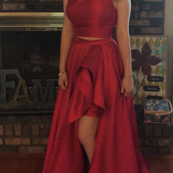 Sherry Hill Prom dress - Picture 1 of 8